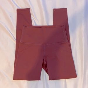 - COPY! LULULEMON LEGGINGS